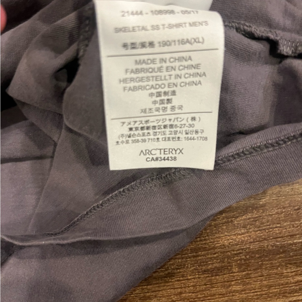 Men’s XL Arc'teryx Charcoal Tee Graphic - Picture 5 of 6